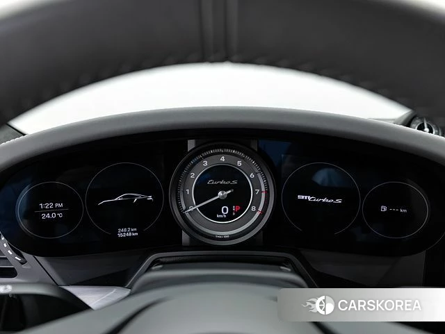 Porsche 911(992) id 4864530 из Кореи 17