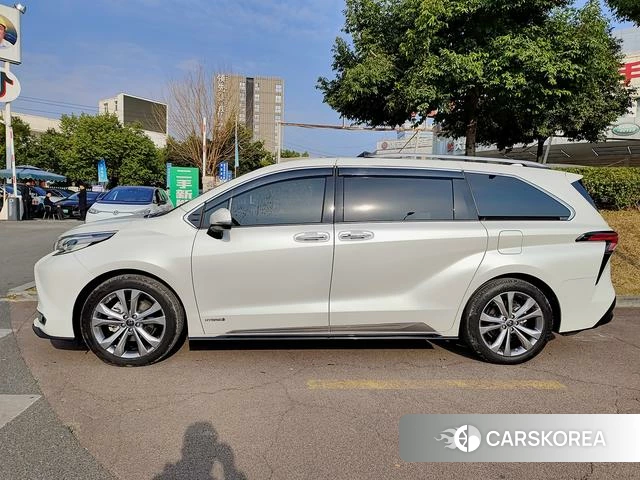 Toyota Saina id 4261000 из Китая 8
