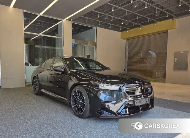 BMW M5 (G90) id 3695912 из Кореи 18