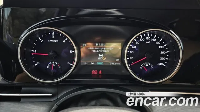 Kia Carnival 4th generation id 2637179 из Кореи 18