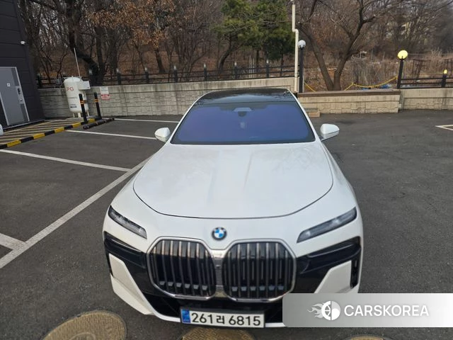 BMW 7 Series (G70) id 3919646 из Кореи 18