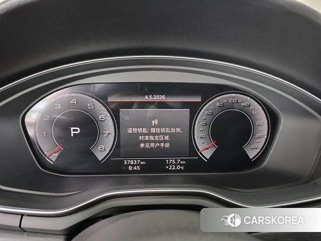 Audi A4L id 4307456 из Китая 10