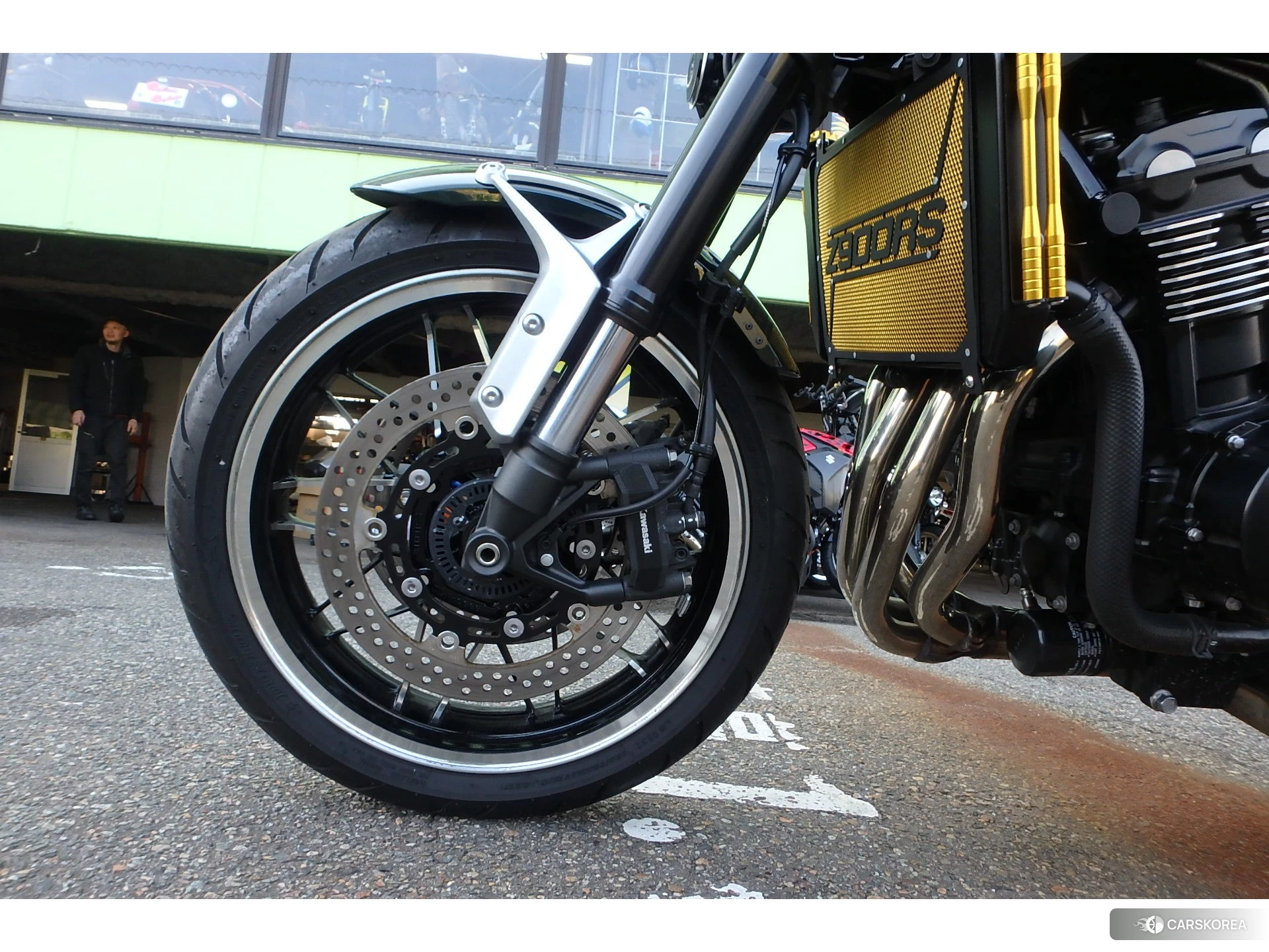 Kawasaki Z900RS id 3950556 из Японии 16