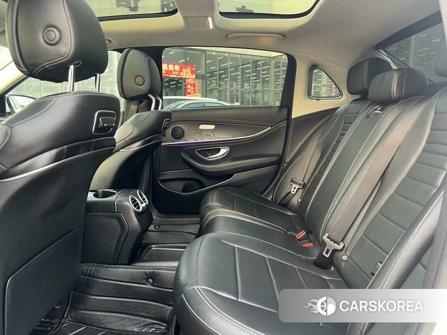 Mercedes-Benz E-class id 4210265 из Китая 13