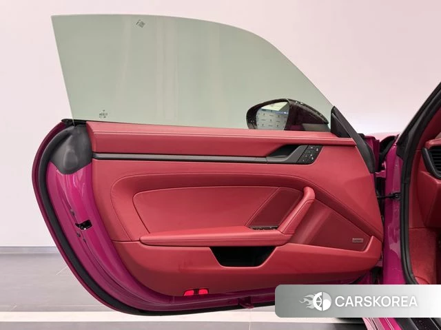 Porsche 911(992) id 4565526 из Кореи 18