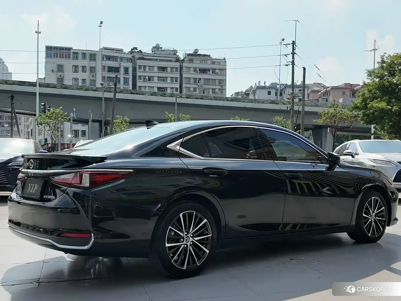Lexus ES id 4601976 из Китая 8