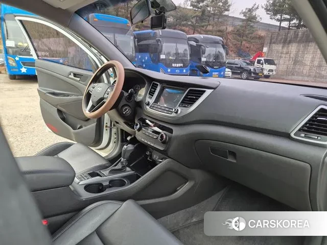 Hyundai All New Tucson id 3522610 из Кореи 16