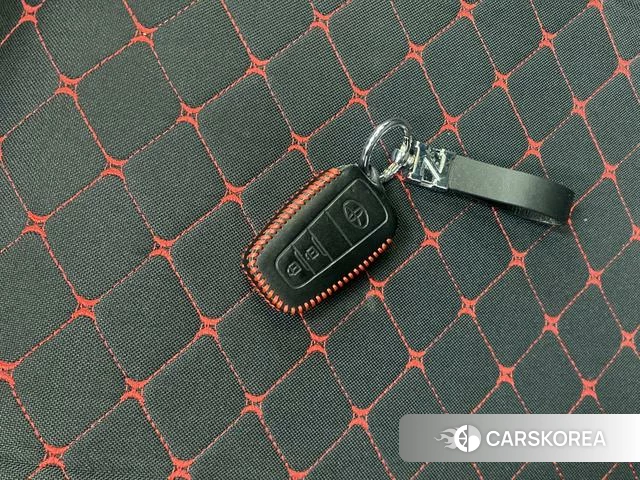 Toyota C-HR id 4253821 из Китая 18