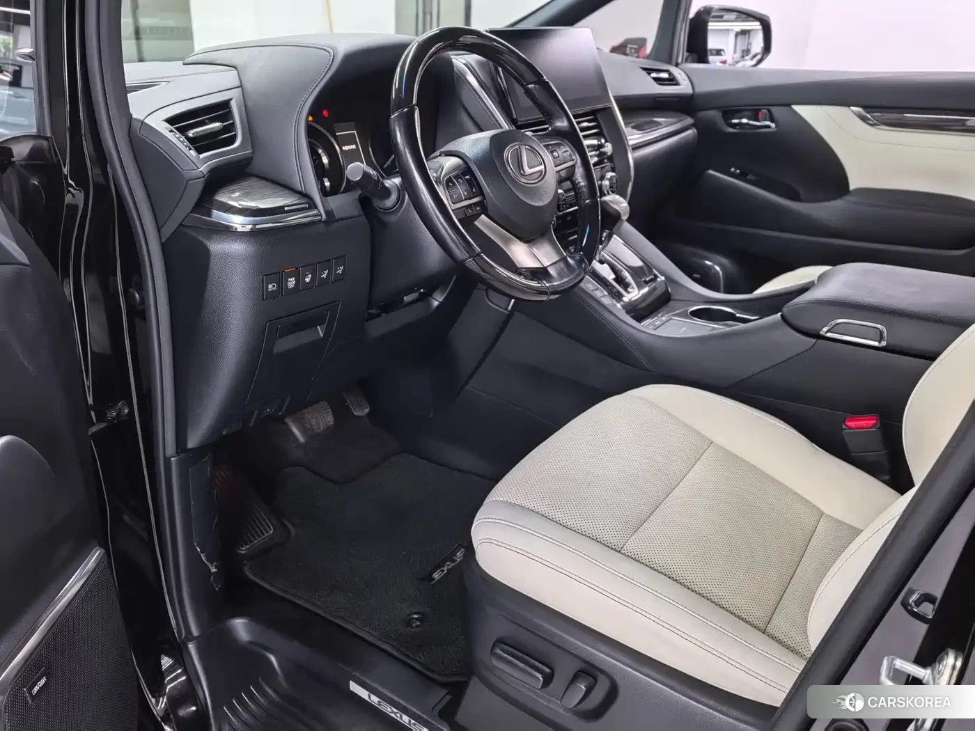 Lexus LM id 4629184 из Китая 14