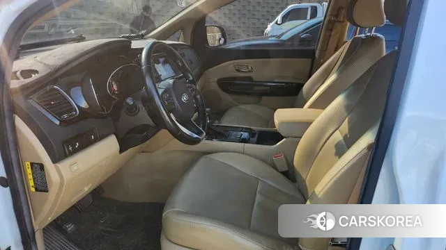 Kia All New Carnival id 3733354 из Кореи 14