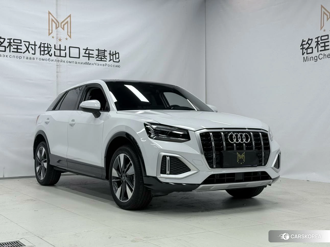 Audi Q2L id 4473468 из Китая 23