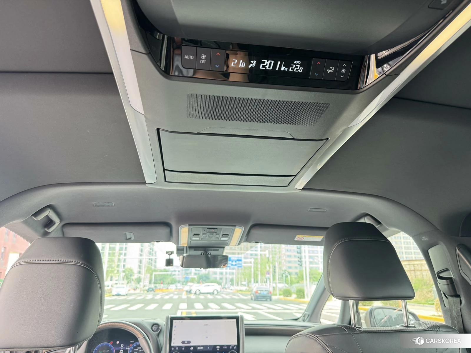 Toyota Elfa id 4468101 из Китая 24