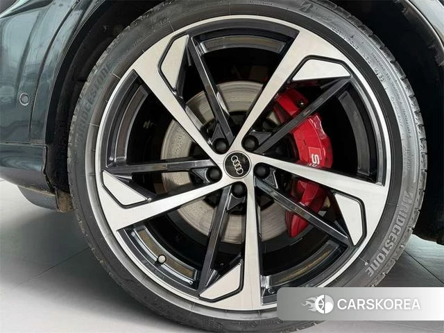 Audi SQ7 id 4261840 из Китая 11