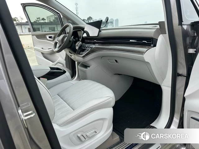 Roewe iMAX8 id 4241696 из Китая 15