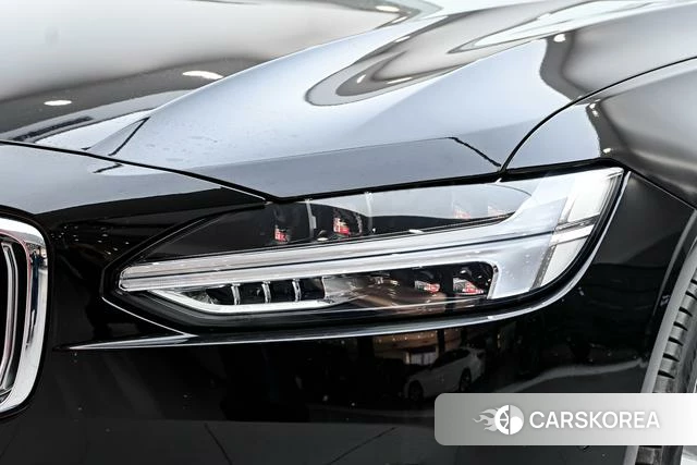 Volvo S90 PHEV id 4254283 из Китая 18