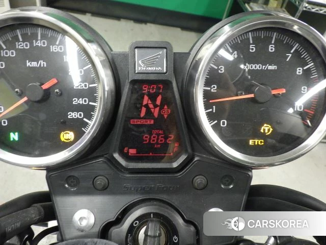 Honda CB1300SF id 3949406 из Японии 32