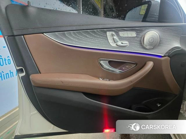 Mercedes-Benz E-Class W213 id 4231411 из Кореи 13