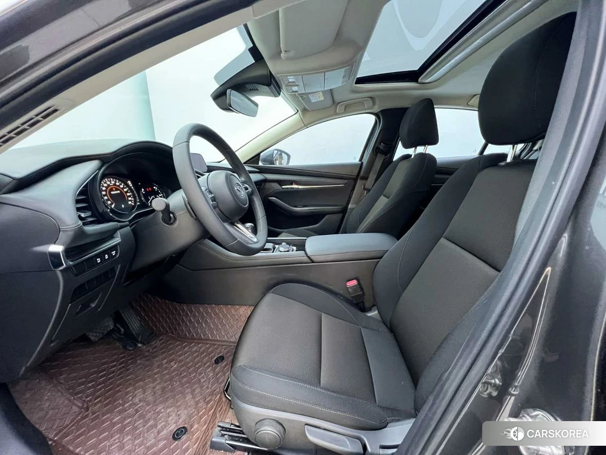 Mazda 3 id 4479469 из Китая 14