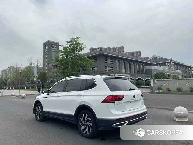 Volkswagen Tiguan L id 4259942 из Китая 8