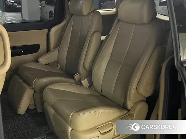 Kia The New Carnival id 3543730 из Кореи 18