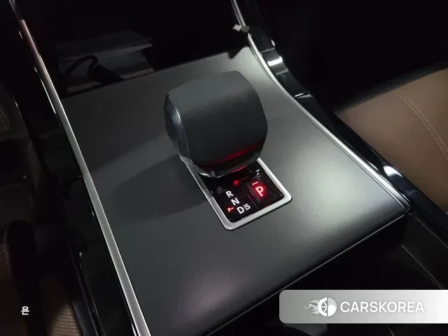 Land Rover Range Rover Velar id 3585632 из Кореи 10