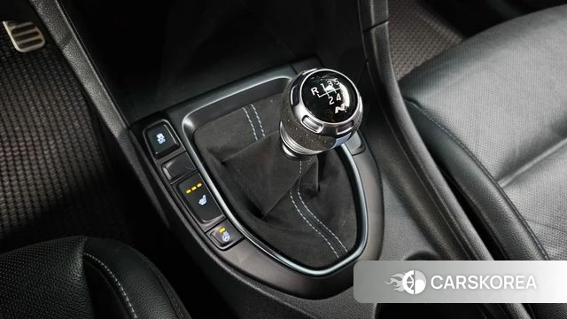 Hyundai Veloster (JS) id 4339645 из Кореи 29