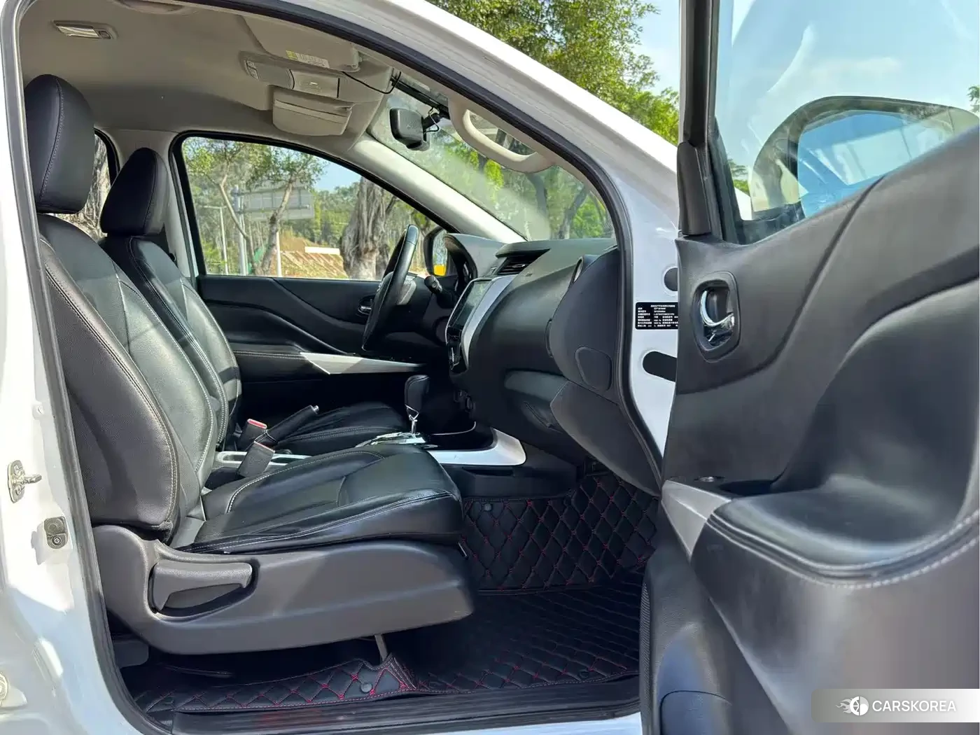 Nissan Navara id 4559780 из Китая 20