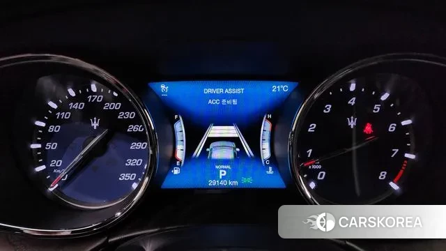 Maserati Quattroporte id 3023536 из Кореи 18