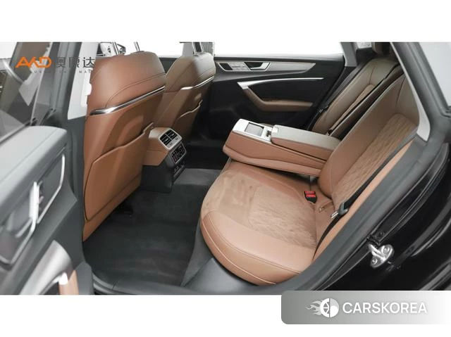 Audi A7L id 4335189 из Китая 8