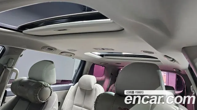 Kia All New Carnival id 2545409 из Кореи 18