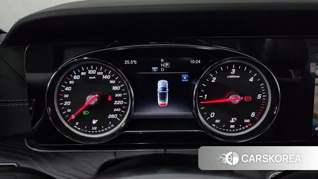 Mercedes-Benz E-Class W213 id 3176741 из Кореи 18