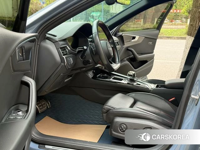 Audi A4L id 4299969 из Китая 20