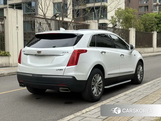 Cadillac XT5 id 4215708 из Китая 16