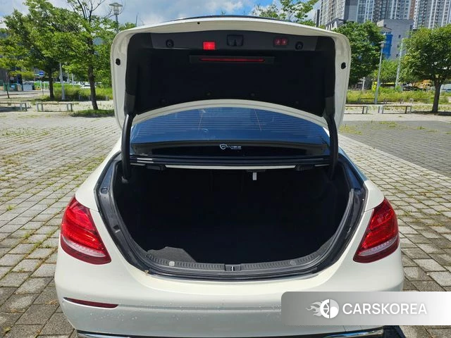 Mercedes-Benz E-Class W213 id 4595428 из Кореи 18