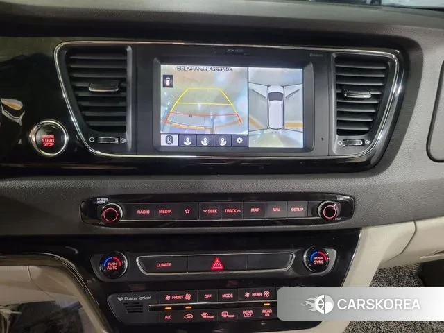 Kia All New Carnival id 3055702 из Кореи 17