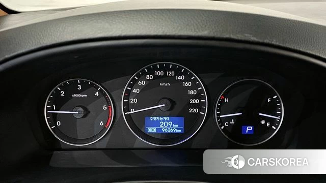 Hyundai The New Grand Starex id 3955577 из Кореи 18