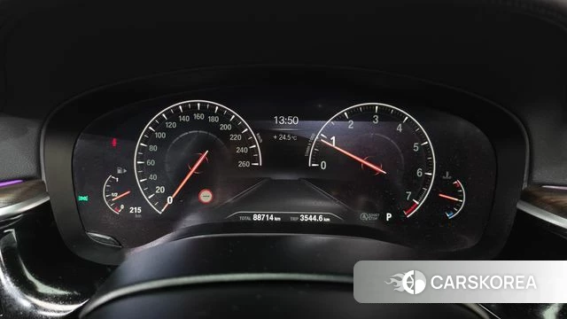 BMW 5 Series (G30) id 4865224 из Кореи 35