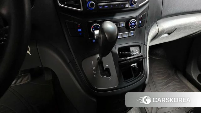 Hyundai The New Grand Starex id 3867099 из Кореи 18