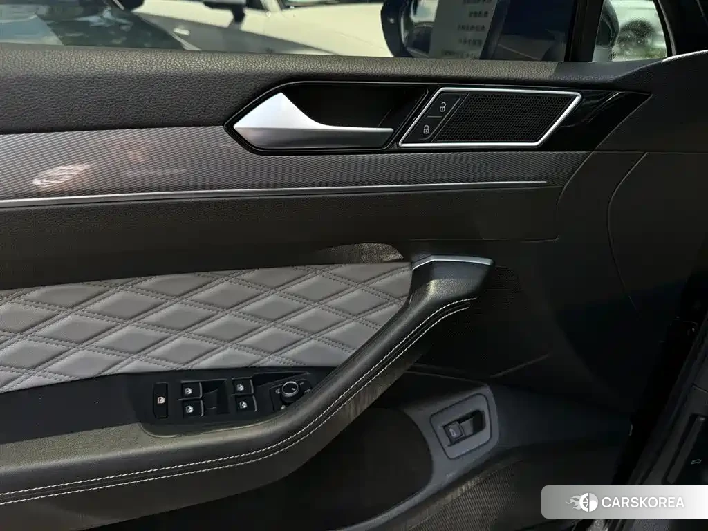 Volkswagen Magotan id 4578308 из Китая 15