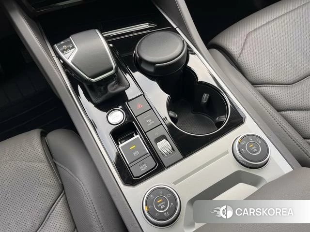 Volkswagen Touareg id 4277179 из Китая 16