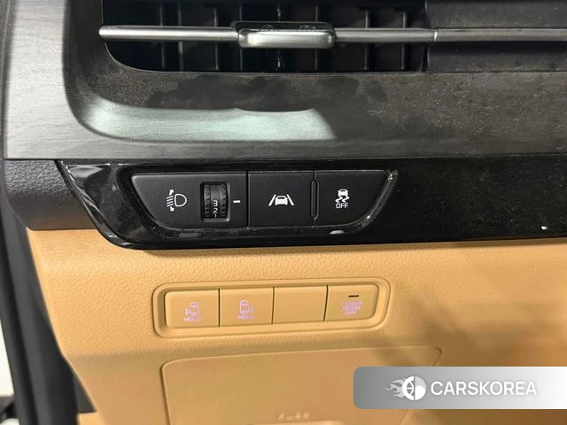 Kia Carnival 4th generation id 4677141 из Кореи 16