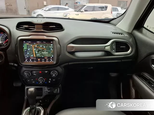 Jeep Renegade id 3621747 из Кореи 18