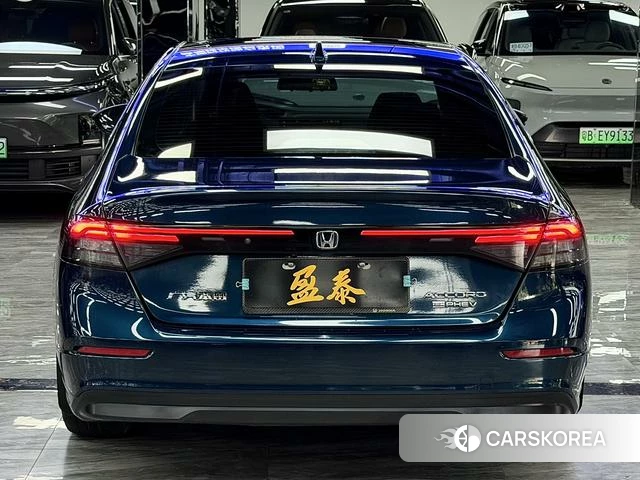 Honda Accord PHEV id 4333498 из Китая 14