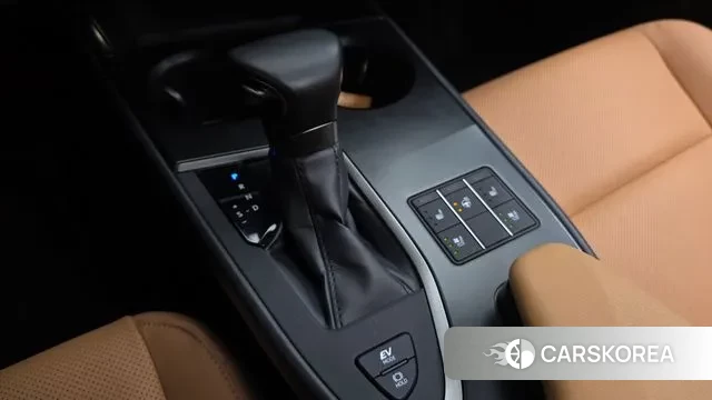 Lexus UX250h id 3400119 из Кореи 18