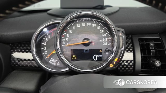 Mini Cooper S Convertible id 4339673 из Кореи 29