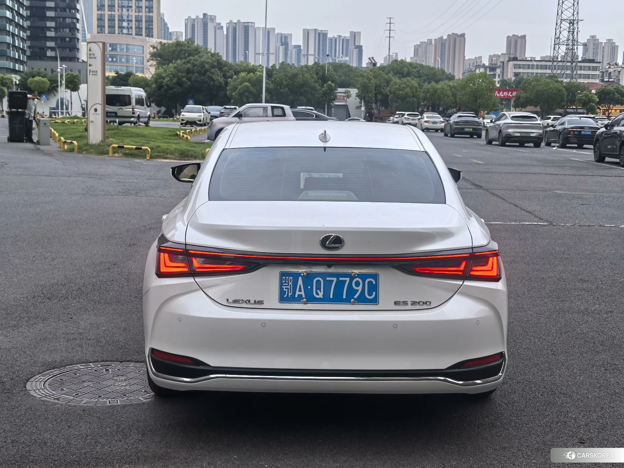 Lexus ES id 4468000 из Китая 20