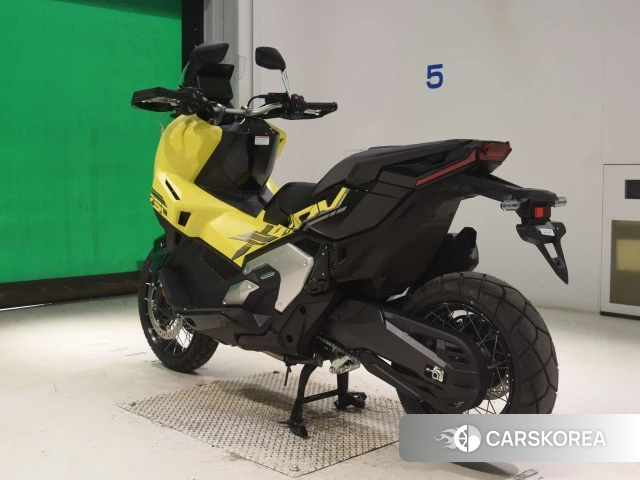 Проданный Honda X-ADV 750 id 4299211 из Японии, фото 8