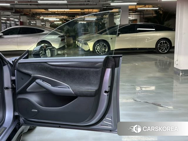 Xiaomi Car Xiaomi SU7 Ultra id 3913842 из Китая 21