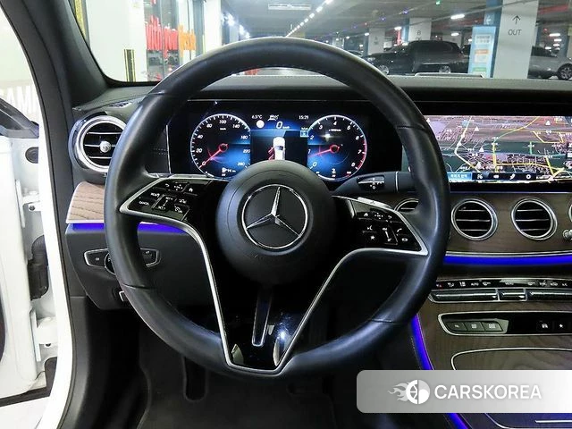 Mercedes-Benz E-Class W213 id 3793988 из Кореи 18