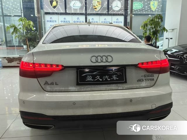 Audi A4L id 4341992 из Китая 9